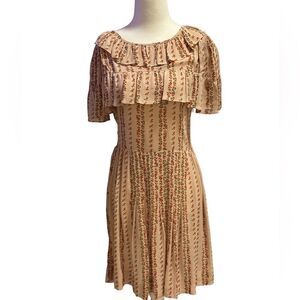 See By Chloe NWOT flowery dress zipper on side. Lightweight size 34/2